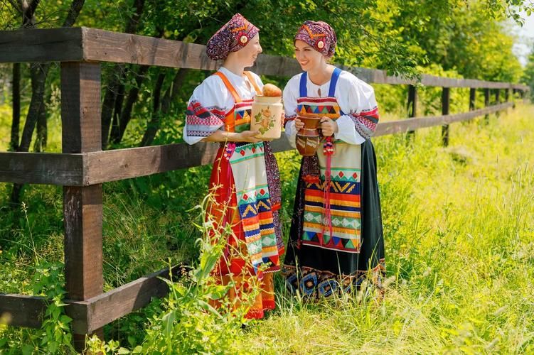 Автобус| Прыжок от Бали к Швейцарии — по‑русски!