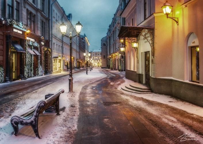 Царь ушёл. Но его тень всё ещё гуляет по Екатеринбургу — и хочет, чтобы ты её заметил