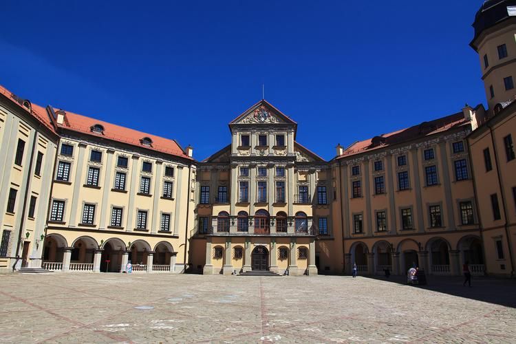 Автобус| Минск зимой: в гостях у Нового года и гостиного очага из Воронежа