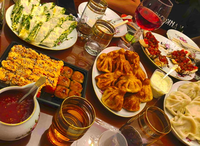 Автобус | Когда французский шарм встречает русскую душу в каждом кусочке